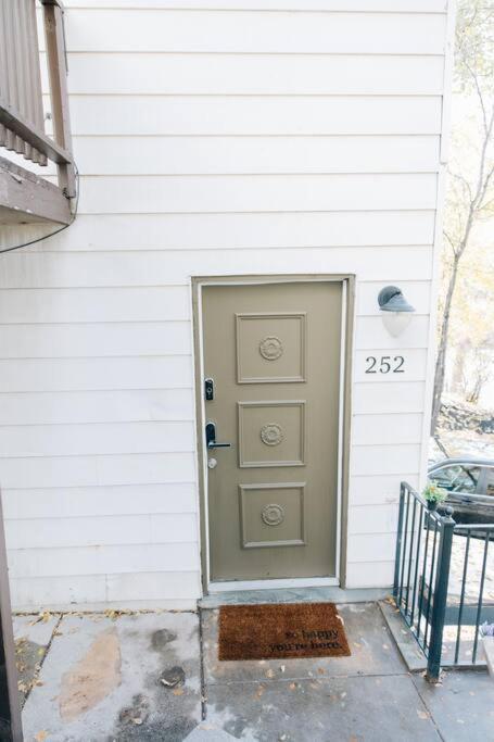 Cozy Apartment A Few Steps From The Capitol Salt Lake City Esterno foto