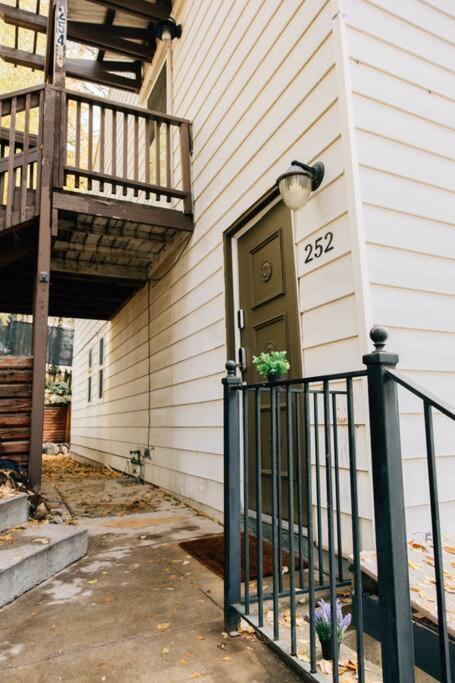 Cozy Apartment A Few Steps From The Capitol Salt Lake City Esterno foto